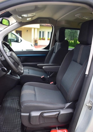 Peugeot Traveller cena 109899 przebieg: 199000, rok produkcji 2019 z Brzeziny małe 191